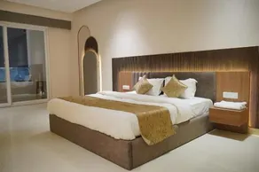 The Glory Riverside Resort - Image 1