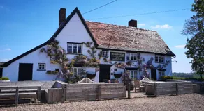 The Queen's Head - Image 3