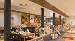 Park Hotel - Image 5