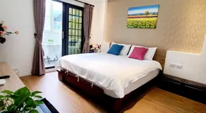 Love Happiness Inn - Image 2
