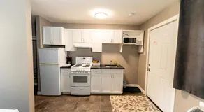 Hinton Highway Inn - Image 5