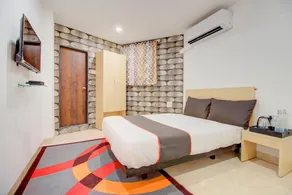 Collection O 50232 ULIFE HOTEL - Image 3