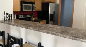 Stunning Executive Townhome in Private HOA - Image 3
