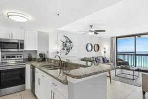 Appartement de vacances convivial et familial avec internet haut débit, jardin et piscine privée | Vue sur l'eau | Plage à proximité - Image 3