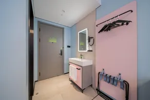 Hi Inn Huzhou Renhuang Mountain - Image 4