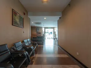 Royal Hotel - Image 5