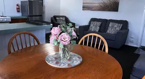 Apartment on Parker - Image 3