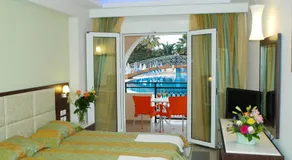 Majestic Hotel & Spa - Image 2