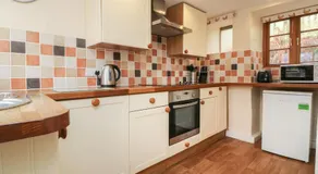Red Deer Cottage - Image 4