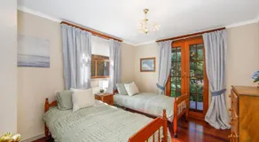 Pine Lodge Pearl Beach - Image 2