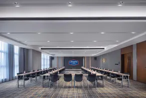 Hilton Happy Friends Hotel xingtai Xingzhou Avenue - Image 3