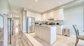 Spacious 3 Bedroom Townhome Near Thermea Spa and Casino Ajax - Image 3
