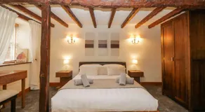 Meadow Thatch - Image 2
