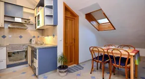 House Topic - Image 3