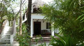 Paradise Beach Bungalows - Image 5