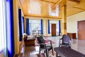 OYO Home 62436 Classical Stay Shoghi - Image 2