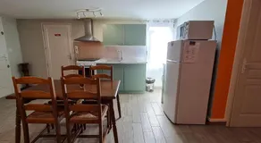 Gîte cosy à Ville-au-Val, proche Nancy et Metz, randonnées, 1 chambre, parking et terrain privé. - Image 3