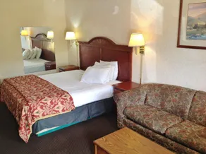 America's Best Inn Warren Detroit - Image 5