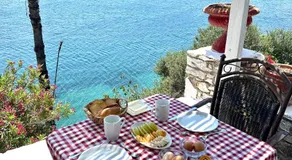 Chrysoula's Guest House - Image 3