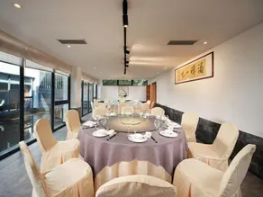 Ayard of Chan Hotel - Image 3