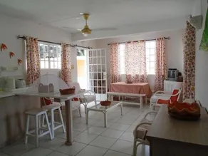 Chezpat Tourists Residence - Image 1