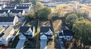 Luxury 4BR Escape - Premium Modern Comfort - Image 5