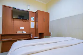 Urbanview Hotel 58 Bintaro by RedDoorz - Image 3