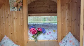 Cozy Wooden Chalet in Abilly, France - Image 2