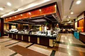 Grand Pacific Sovereign Resort & Spa - Image 5