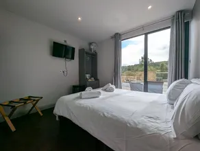 Casa Brighouse - Image 4