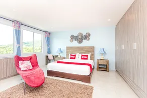 De42 Hotel - Image 4
