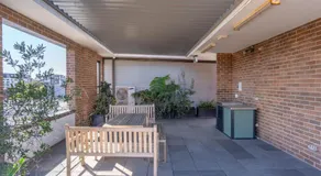 Sydney Urban Escape - Central Stay Near Top Attractions - Image 4