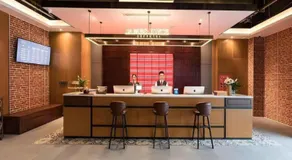 James Joyce Coffetel Zhengzhou Beilong Wetland Park - Image 4