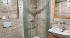 Mini Hotel - Image 2