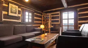 Pod jednou střechou - Image 3