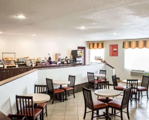 Comfort Inn - Image 5