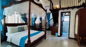 Paradores Del Castillo - Image 2