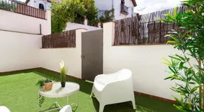 WintowinRentals Acogedor apartamento con patio privado junto al Albaicín - Image 5