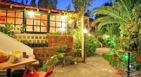 9 Musses Hotel Apartments - Image 2