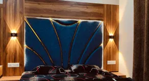 The Sapphire Retreat - Image 5