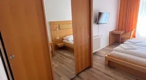 Hotel Post 17 - Image 5