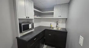 Cozy 2 Bedroom Basement Suite in Devonshire Park - Image 2