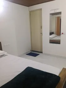 ANURA STAYS - Image 1