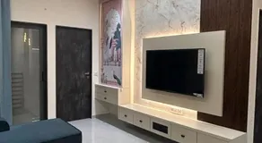 Cozy Urban 2BHK - Image 5