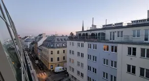 Vienna-ROYAL-Apartment - Image 4