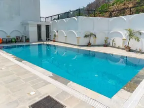 The White House Villa, 8 bedroom, Swimming Pool & Home Theater - Image 3