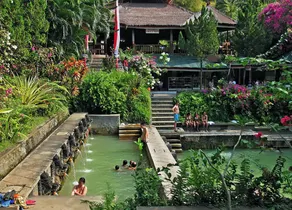 KARANG SARI Guesthouse & Warung - Image 4