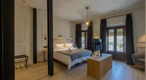 Barbarossa Suites Plaza de España - Image 2