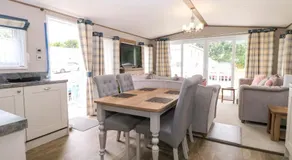 17 Castle Walk - Image 4
