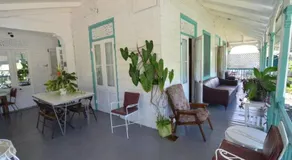 Holiday Home - Guest House - Image 4